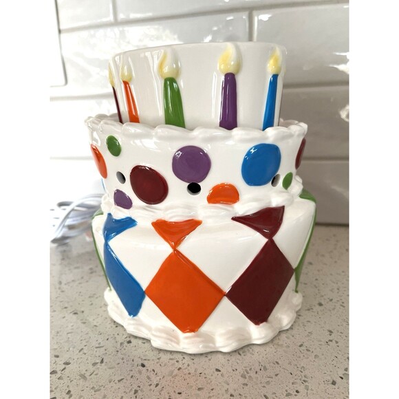 Scentsy It’s A Party Topsy-turvy Birthday Cake Electric Warmer - Retired - Picture 1 of 7